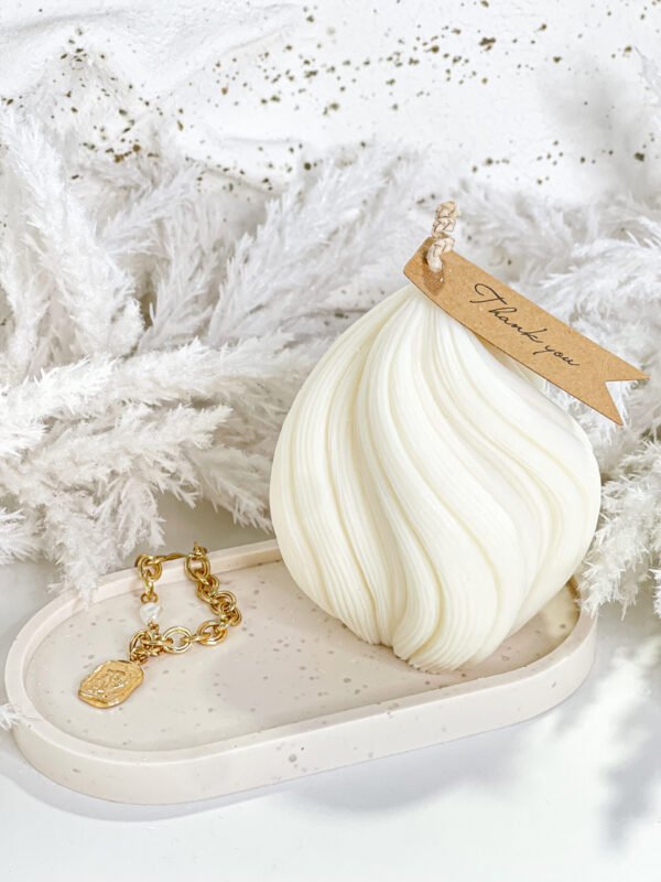 Swirling candle